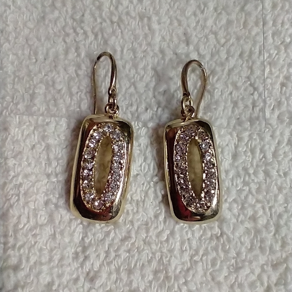 Goldtone square dangle wire earrings